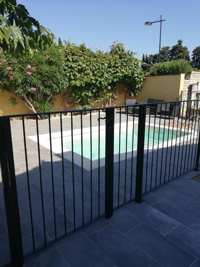 Maison Provencale Spa Sauna Piscine Molleges Luaran gambar