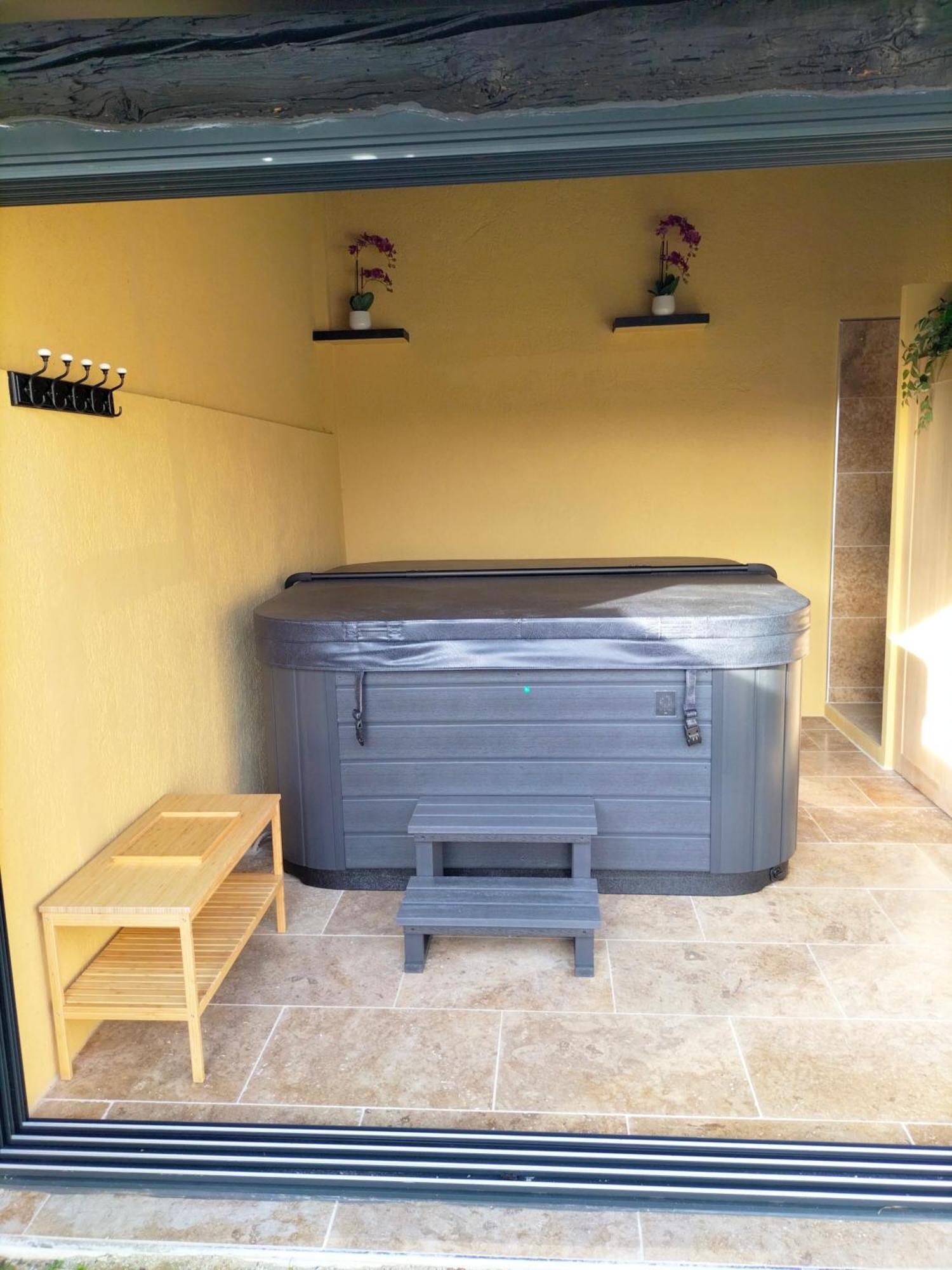 Maison Provencale Spa Sauna Piscine Molleges Luaran gambar